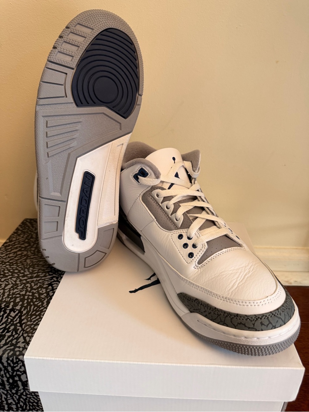 Air Jordan 3 Retro White/Midnight Navy – Men’s Size 9.5 - Picture 5 of 8